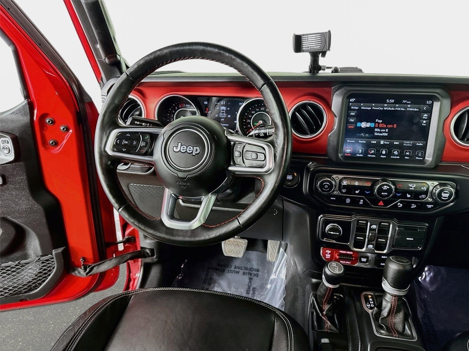 Used 2019 Jeep Wrangler Unlimited Rubicon w/ Dual Top Group AWD/4WD image 25