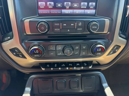 Used 2016 GMC Sierra 1500 Denali w/ Enhanced Driver Alert Package AWD/4WD image 17