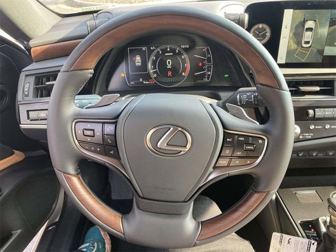 New 2025 Lexus ES 350 Ultra Luxury image 20