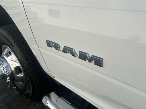 Used 2019 RAM 3500 Tradesman image 21