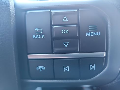 Certified 2021 Ford F150 Lariat w/ Equipment Group 502A High image 16