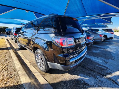 Used 2014 GMC Acadia SLT image 3