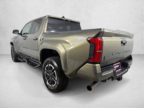 Used 2026 Toyota Tacoma TRD Sport AWD/4WD image 5