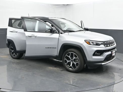 Used 2025 Jeep Compass Limited AWD/4WD image 54