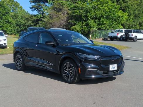Used 2024 Ford Mustang Mach-E Premium AWD/4WD image 15