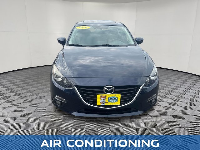 Used 2016 MAZDA MAZDA3 i Touring w/ Popular Equipment Package FWD image 9
