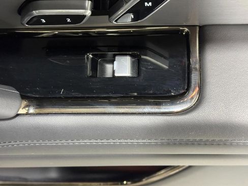 Used 2023 Land Rover Range Rover Sport SE image 21