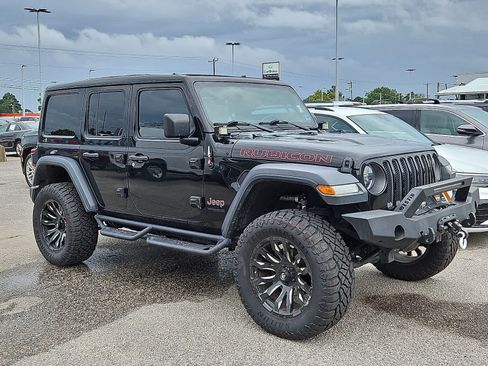 Used 2019 Jeep Wrangler Unlimited Rubicon AWD/4WD image 2