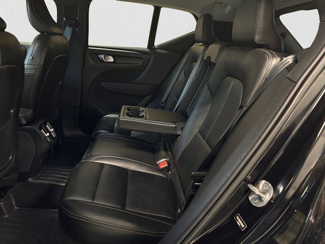 Used 2023 Volvo XC40 B5 Plus w/ Driver Assist Package AWD/4WD image 13