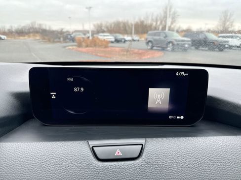 Used 2024 MAZDA CX-90 3.3 Turbo w/ Premium Package image 16