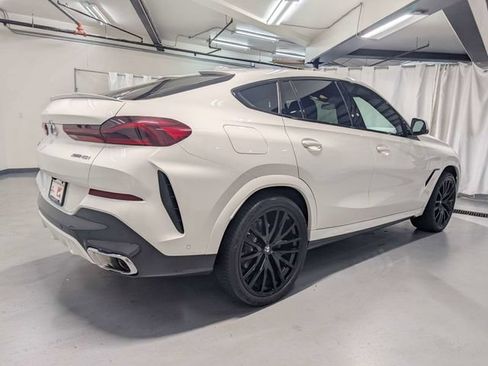Used 2024 BMW X6 xDrive40i w/ Premium Package AWD/4WD image 3