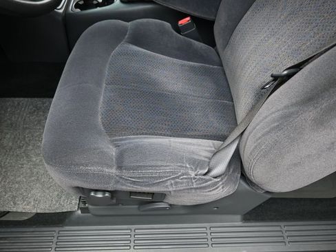 Used 2002 Chevrolet Silverado 1500 LS w/ Off-Road Pkg image 10