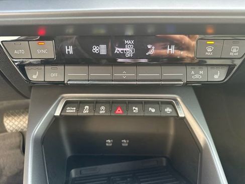 Used 2025 Audi A3 2.0T Premium image 31