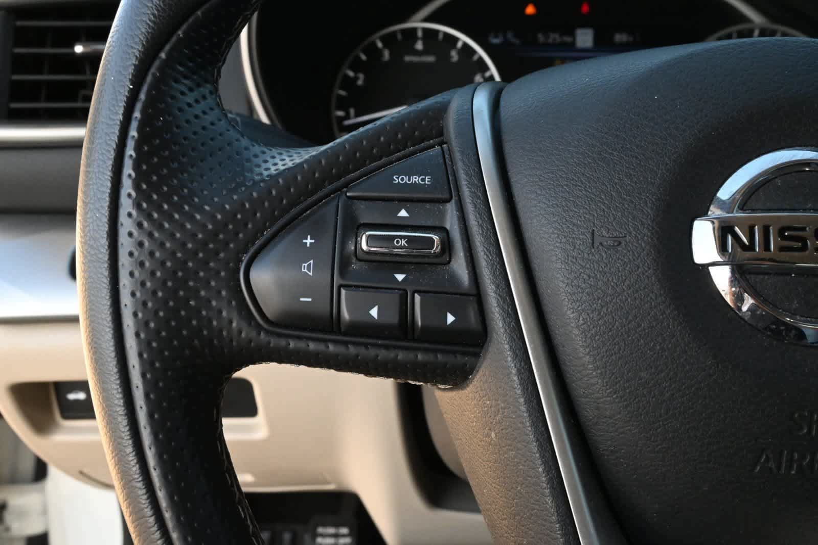 Used 2020 Nissan Maxima 3.5 SV w/ Floor Mat Group FWD image 9