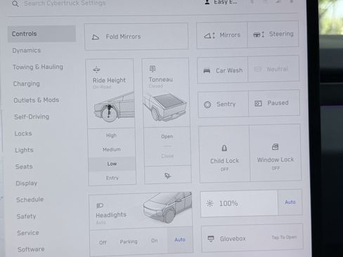 Used 2025 Tesla Cybertruck AWD Crew Cab image 71