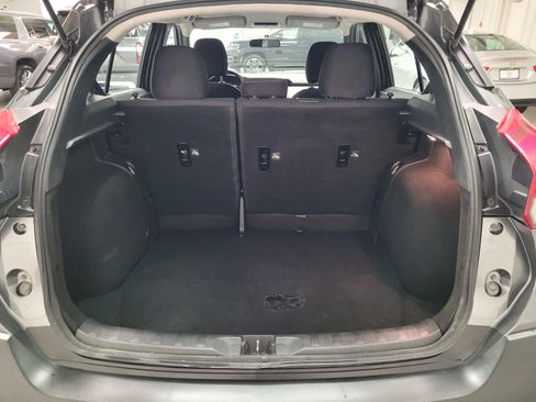 Used 2019 Nissan Kicks S FWD image 34