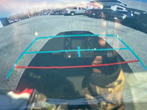 Certified 2023 Toyota Sienna XLE image 27