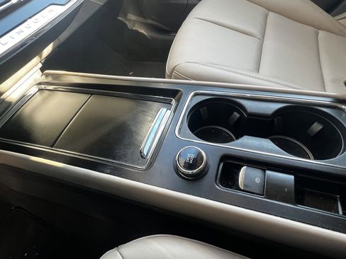 Used 2023 Lincoln Corsair FWD image 29