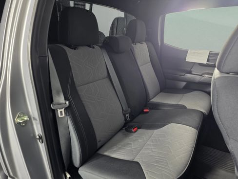 Used 2020 Toyota Tacoma SR5 image 25