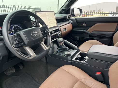 Used 2025 Toyota 4Runner Limited w/ Tow Technology Package image 20