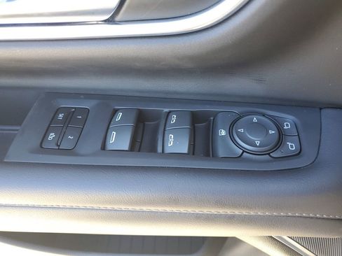 Used 2021 Chevrolet Tahoe LT image 23