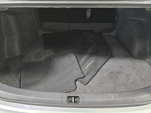 Used 2025 Toyota Corolla LE FWD image 22