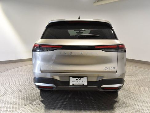 Certified 2026 INFINITI QX60 Luxe w/ Family Package image 9