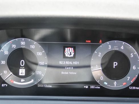 Used 2026 Land Rover Range Rover Velar S AWD/4WD image 23