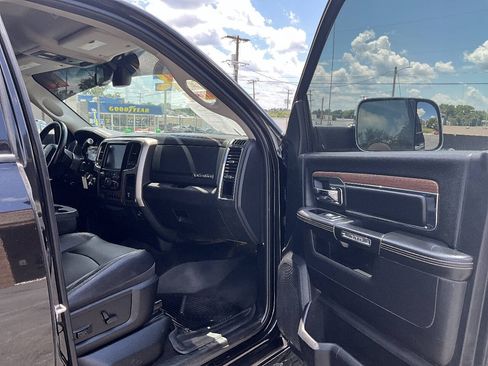 Used 2017 RAM 2500 Laramie AWD/4WD image 30