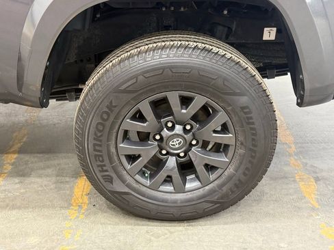 Used 2022 Toyota Tacoma SR5 image 44
