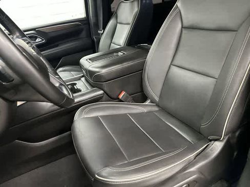 Used 2023 Chevrolet Suburban Premier AWD/4WD image 10