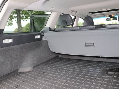 Used 2011 Volvo XC70 T6 image 7