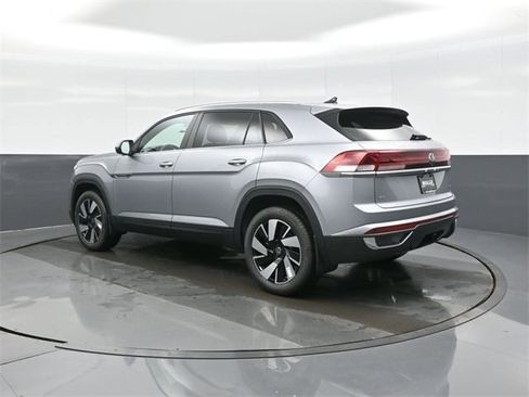 New 2026 Volkswagen Atlas Cross Sport SE image 5