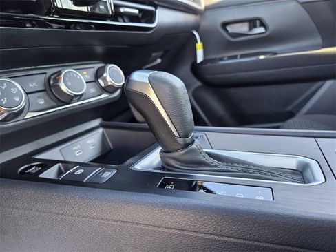 New 2026 Nissan Kicks S image 11