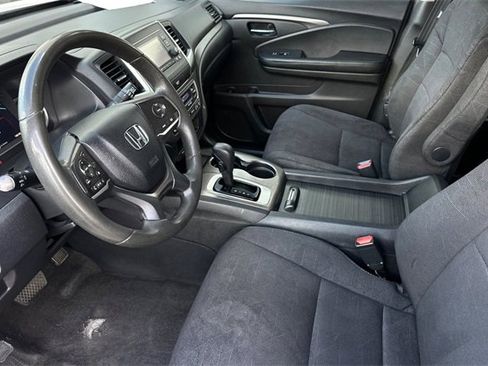 Used 2019 Honda Pilot LX image 11