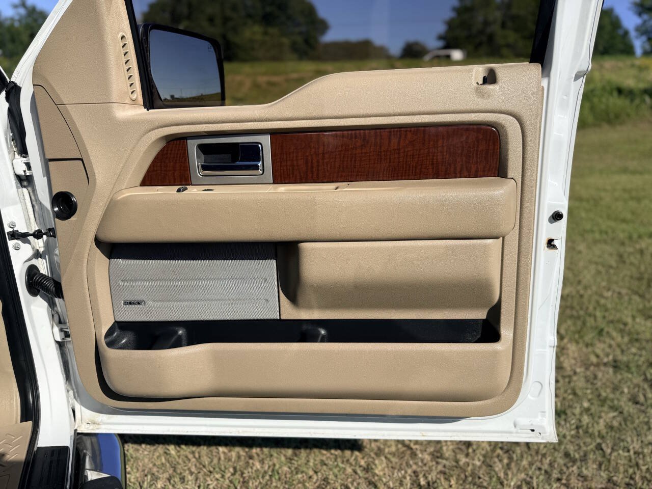 Used 2010 Ford F150 Lariat RWD image 33