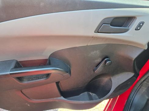 Used 2015 Chevrolet Sonic LS FWD image 5