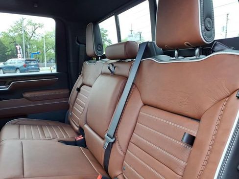 New 2026 GMC Sierra 2500 Denali Ultimate AWD/4WD image 11