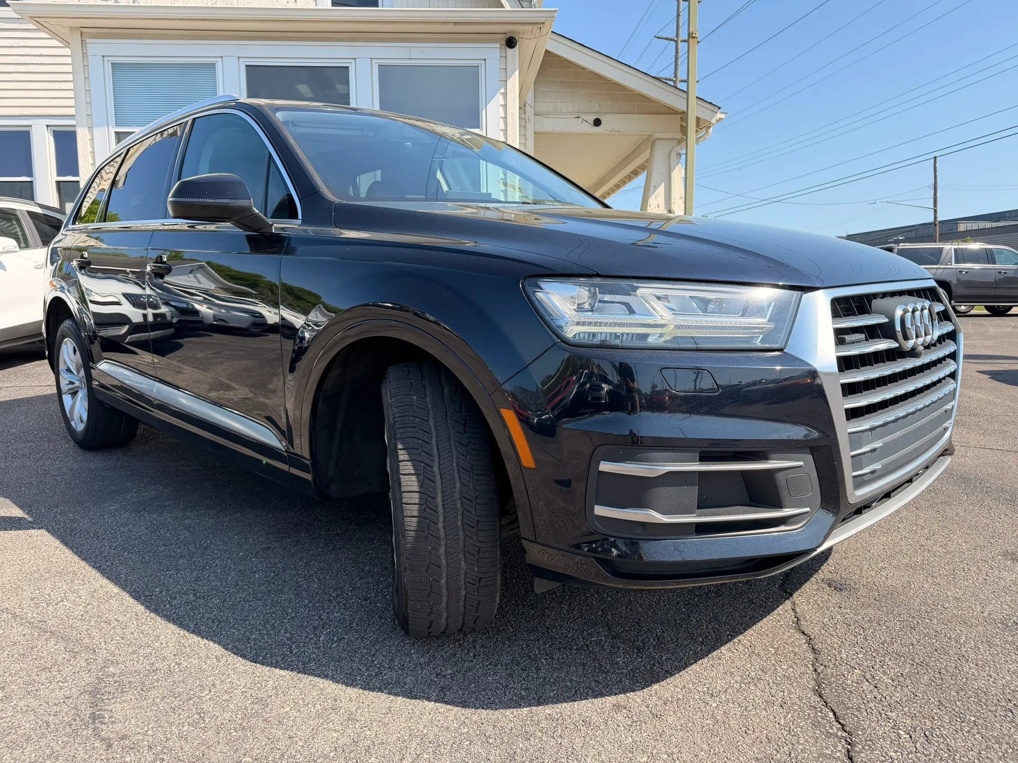 Used 2017 Audi Q7 2.0T Premium Plus w/ Premium Plus Package AWD/4WD image 10