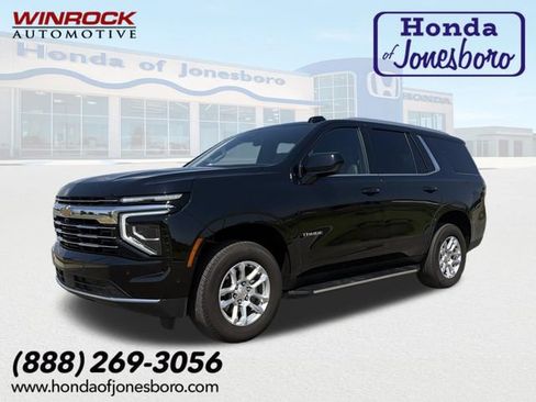 Used 2025 Chevrolet Tahoe LT RWD image 1