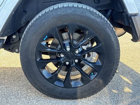 Certified 2022 Jeep Wrangler Unlimited Sahara image 7