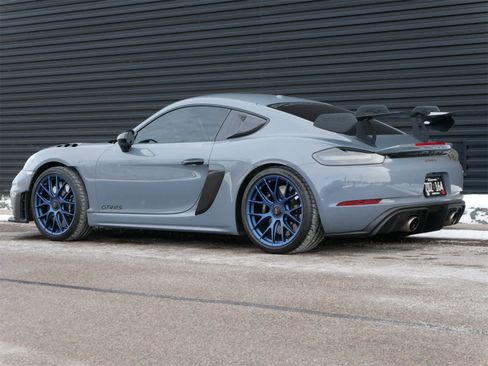 Used 2023 Porsche 718 Cayman GT4 RS image 3