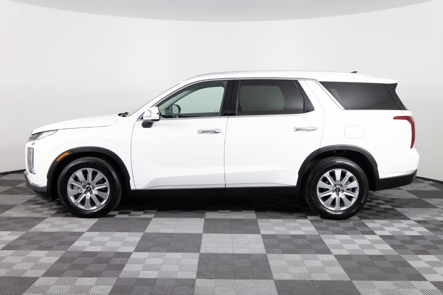 Used 2025 Hyundai Palisade SEL AWD/4WD image 3