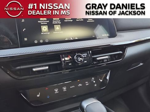 New 2026 Nissan Kicks SR w/ Cold Weather Package image 7