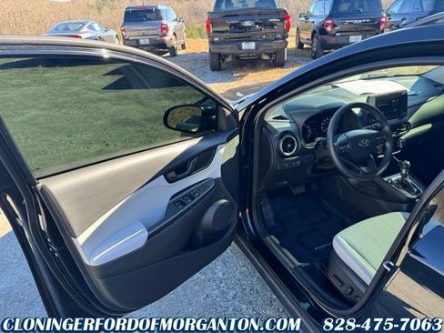 Used 2023 Hyundai Kona SEL image 16