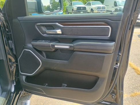 Used 2022 RAM 1500 Laramie AWD/4WD image 13