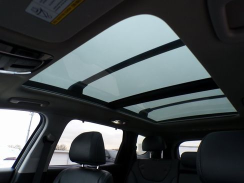 Used 2022 Hyundai Santa Fe SEL w/ Convenience + Premium Package image 13