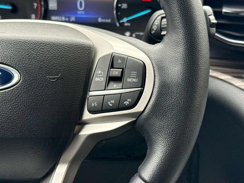 Used 2023 Ford Explorer Limited AWD/4WD image 19