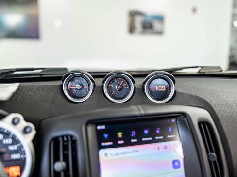 Used 2014 Nissan 370Z Base w/ Sport Package image 23