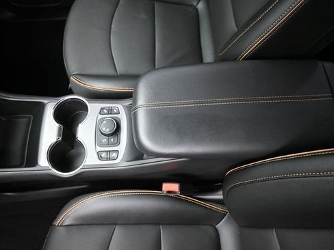 Used 2024 GMC Terrain AT4 image 32